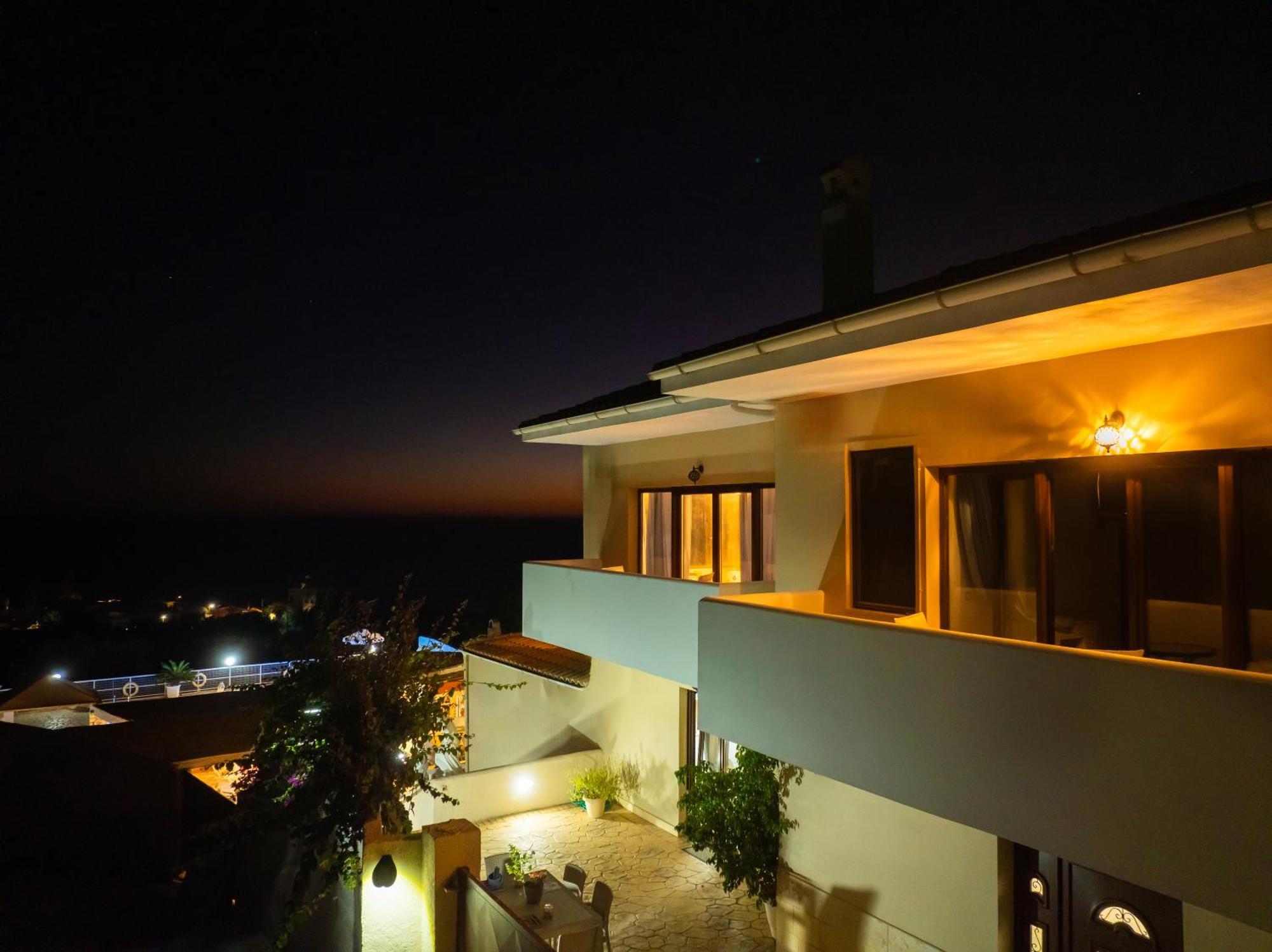 Sea View Villa Paramonas Paramonas  Екстериор снимка