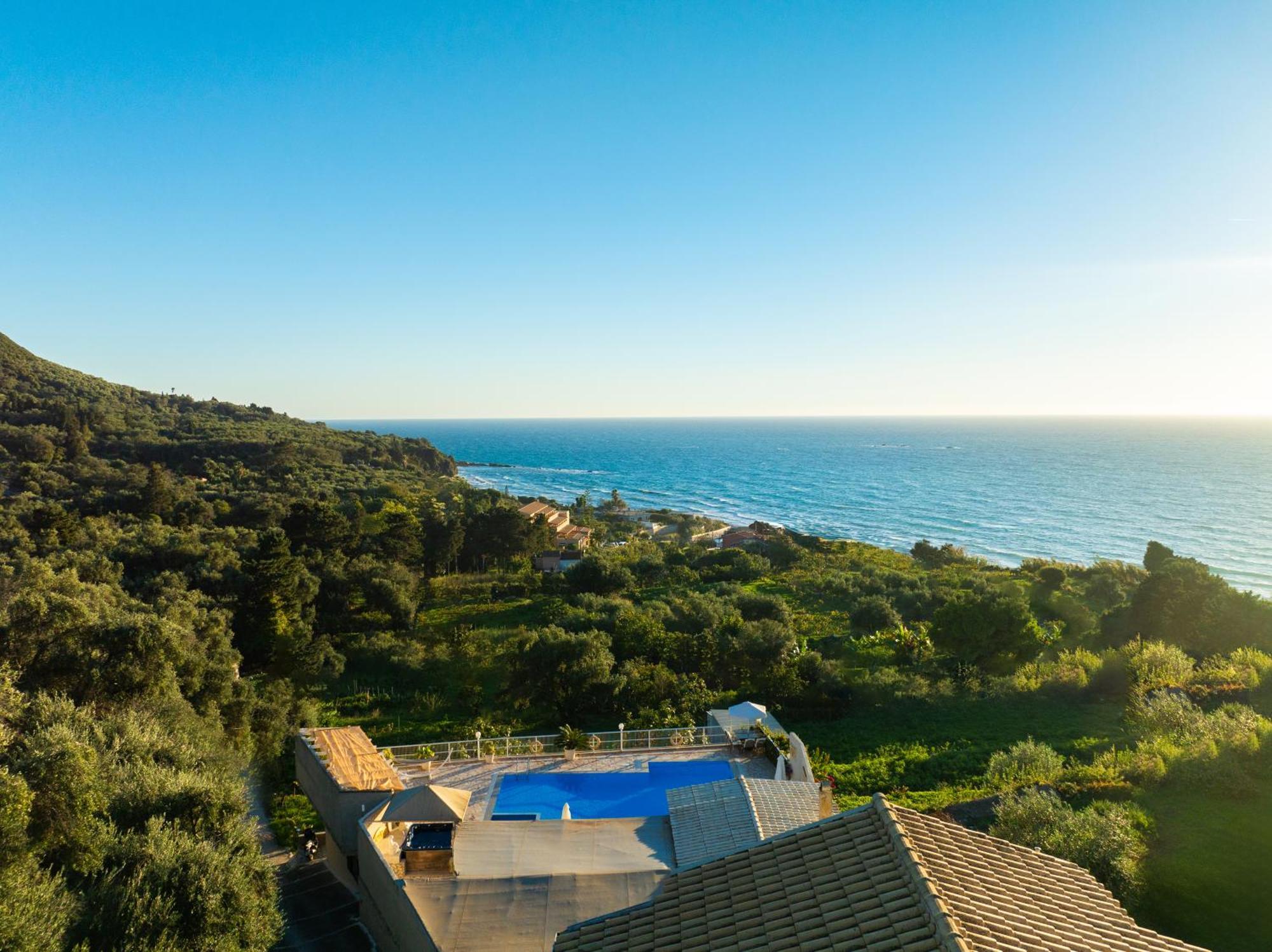 Sea View Villa Paramonas Paramonas  Екстериор снимка