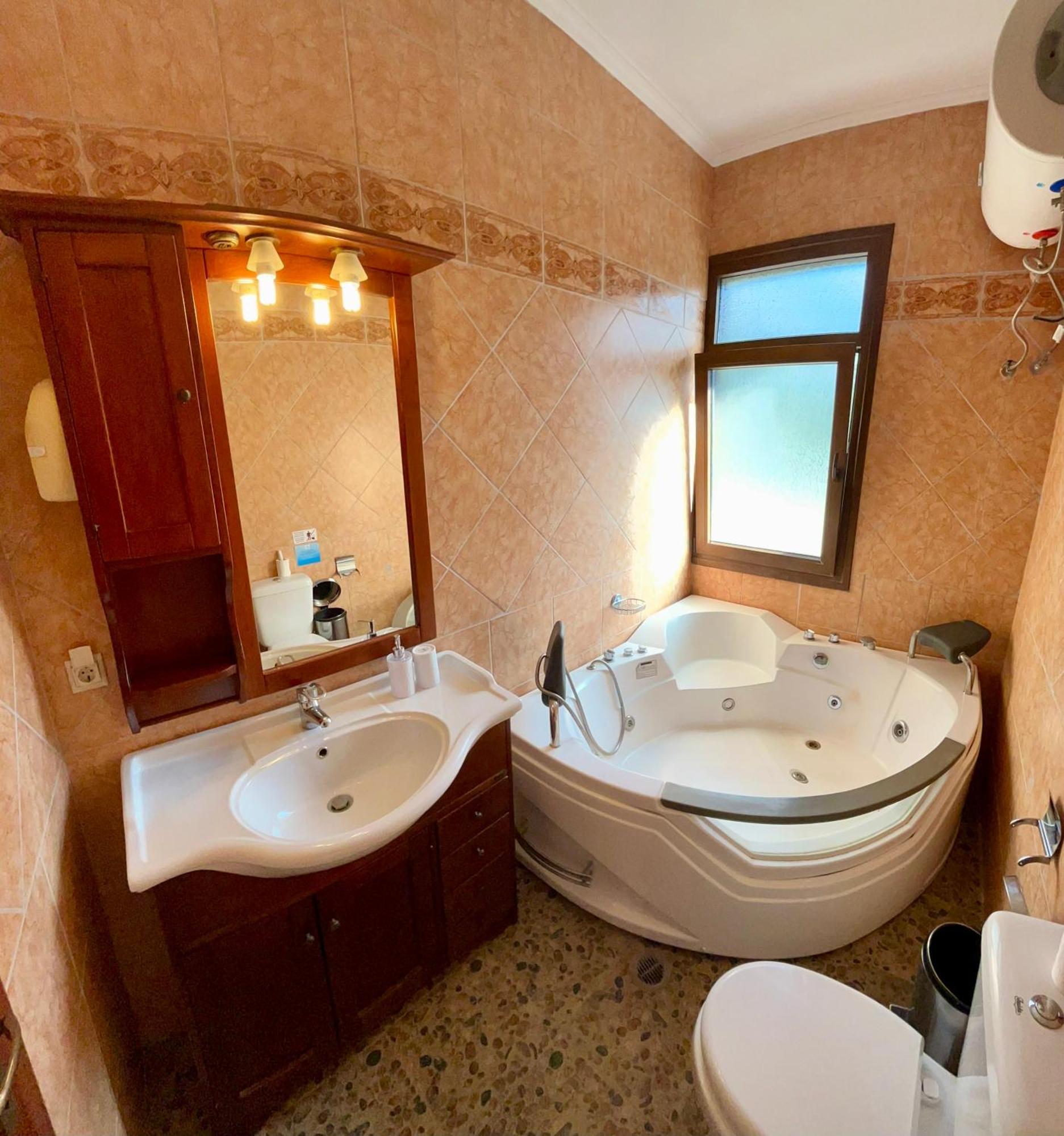 Sea View Villa Paramonas Paramonas  Екстериор снимка
